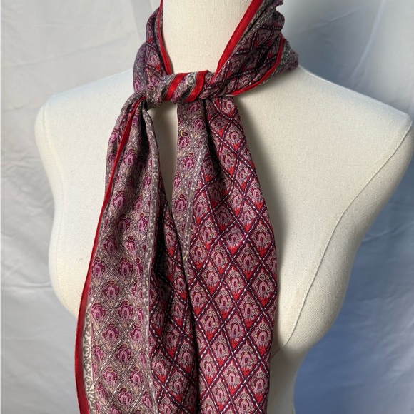 Oscar de la Renta Red and Purple Patterned Scarf - Picture 1 of 4